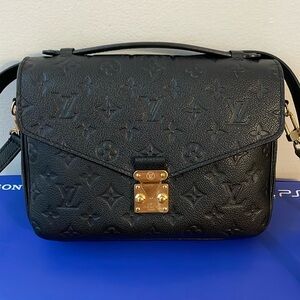 Louis Vuitton Pochette Métis